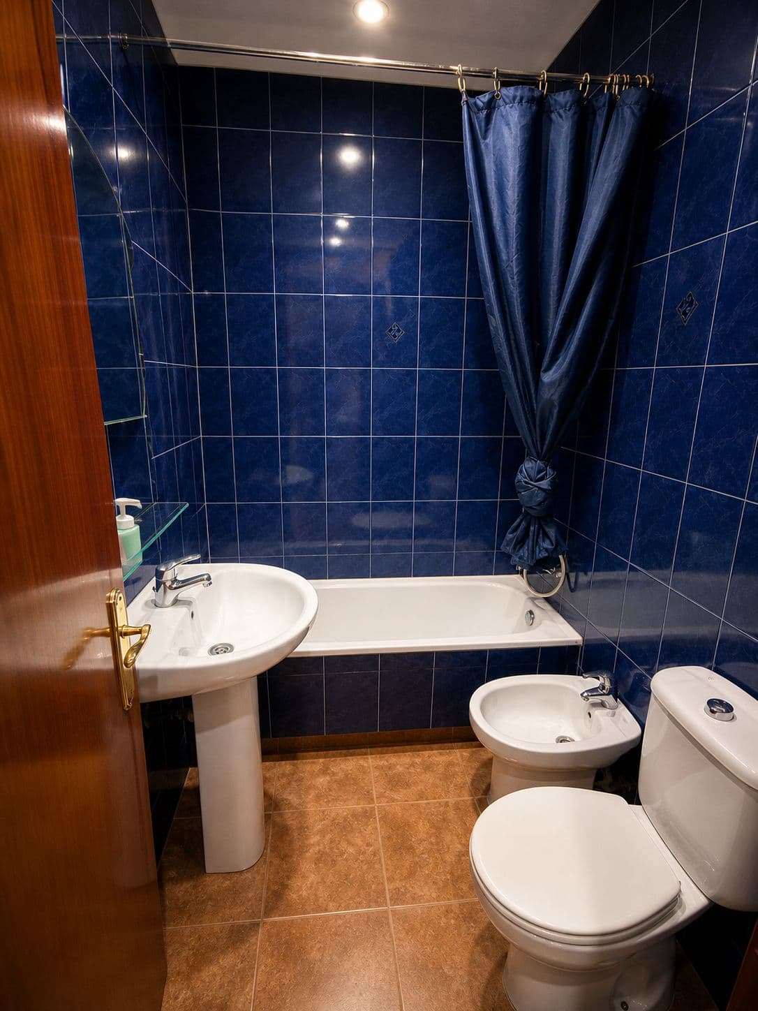 Baño de la Habitación Triple — Hotel Agarimo